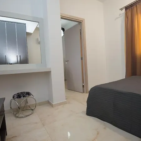 Makronissos Villa