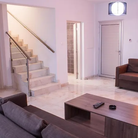 Villa Makronissos Ayia Napa