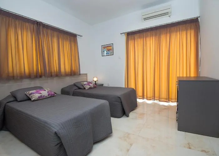 Makronissos * 아이아 나파